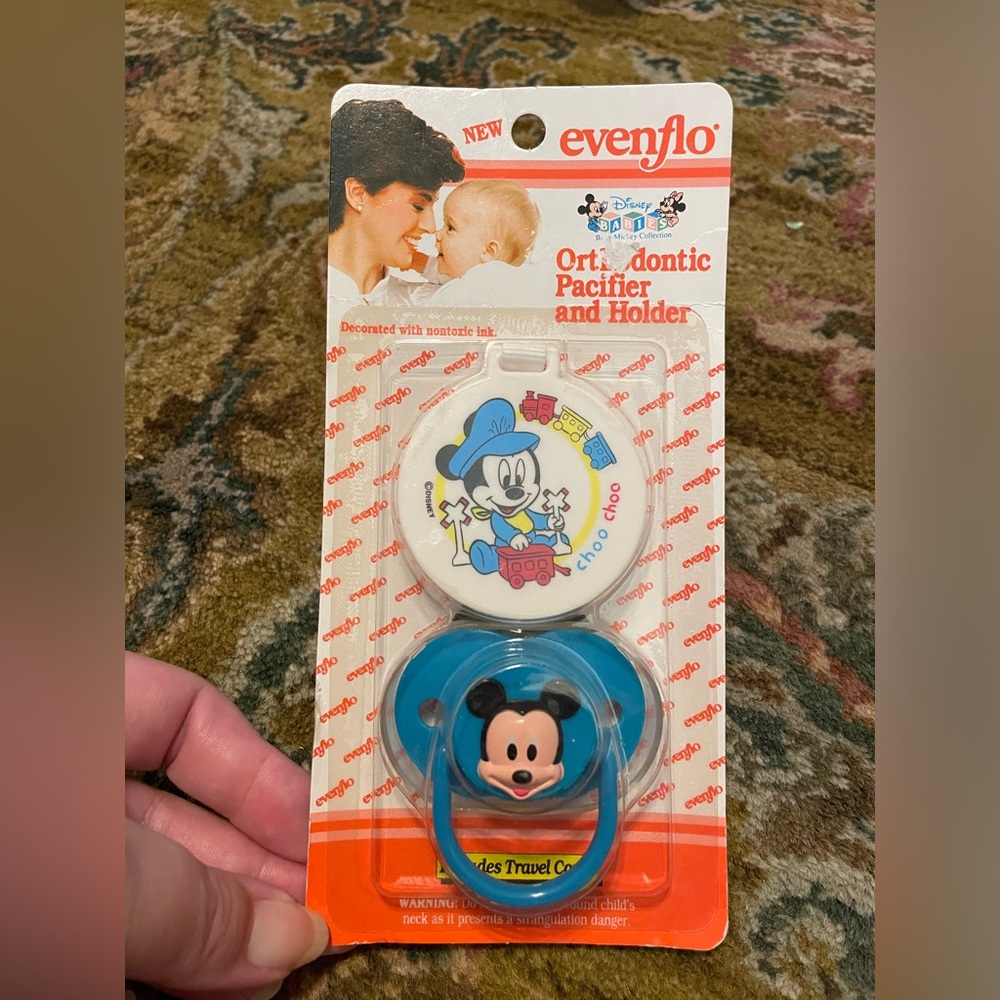 NOS sealed 1992 evenflo Mickey Mouse pacifier set